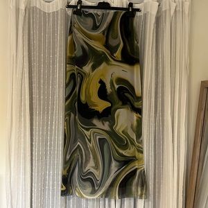 Zara midi skirt size M